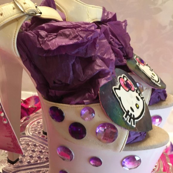 AMAZING vintage sky high platforms with hello kitty and crystal details! - Picture 7 of 16